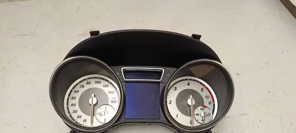 Mercedes-Benz CLA C117 X117 W117 Speedometer (instrument cluster) A1179008001