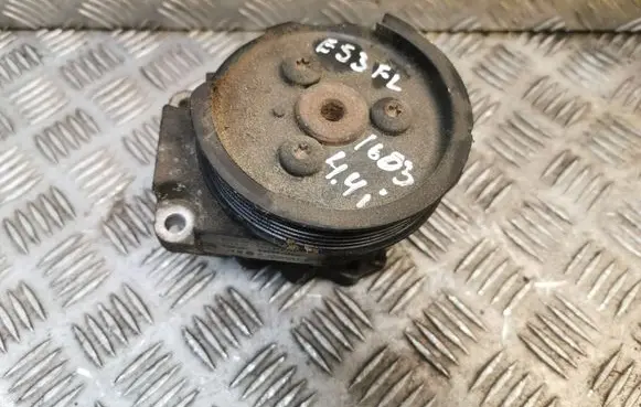 BMW X5 E53 Power steering pump 6766702