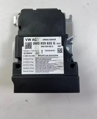Audi A4 S4 B9 Airbag control unit/module 8W0959655G 0285013645