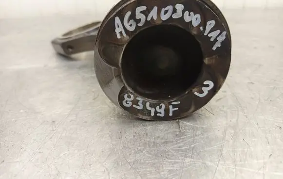 Mercedes-Benz C W204 Piston with connecting rod 8349F