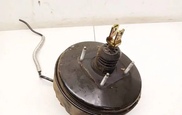 Toyota Corolla Verso AR10 Brake booster 472000f030 0204024806
