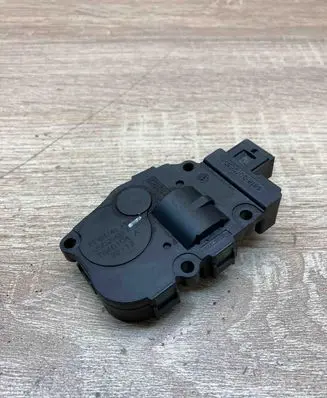 Mercedes-Benz GLE (W166 - C292) Air flap motor/actuator T946104A