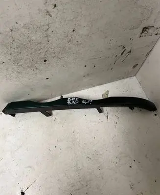 BMW 3 E46 Under headlight/headlamp trim 51138208481