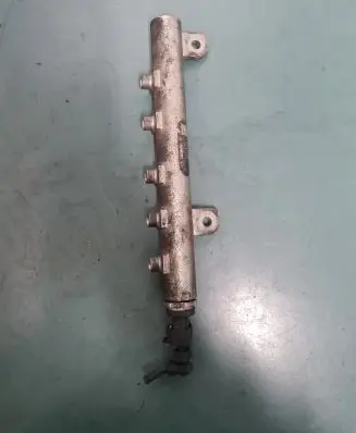 Opel Zafira A Fuel main line pipe 55197370
