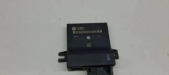 Audi A6 S6 C6 4F Gateway control module 4L0907468B