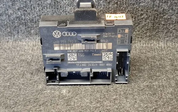 Volkswagen Touareg II Door control unit/module 4H0959792F