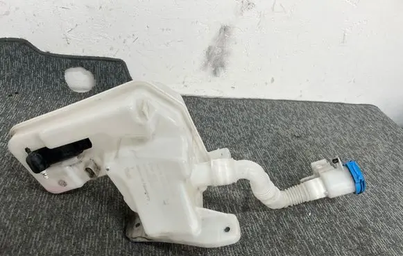 Seat Leon IV Windshield washer fluid reservoir/tank 5FF955453 5WA955453C