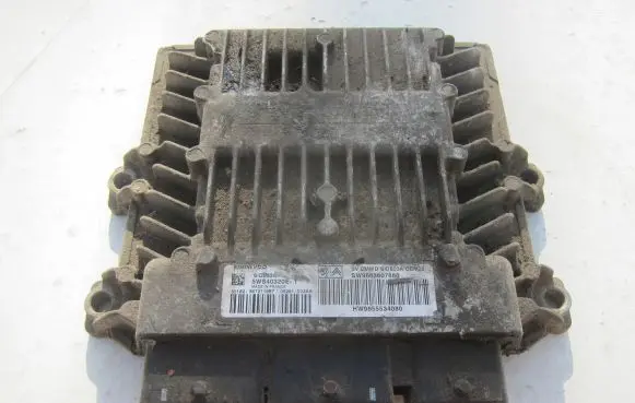 Peugeot 807 Engine control unit/module 9663607880 5WS40320ET