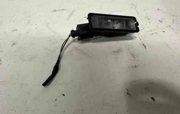 Seat Leon (5F) Number plate light 1K8943021