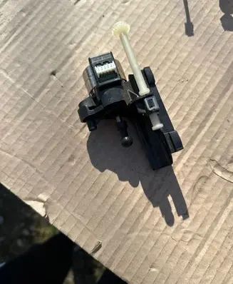 Audi A6 S6 C7 4G Headlight level adjustment motor 1307220041