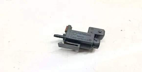 BMW 3 E92 E93 Vacuum valve 7810831 70231800