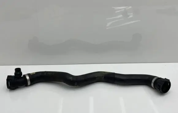 BMW 5 G30 G31 Engine coolant pipe/hose 8572905 14837810