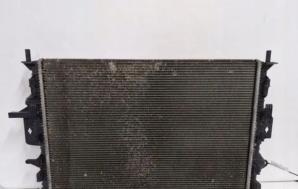 Volvo V40 Coolant radiator 31319064
