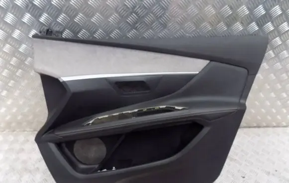 Peugeot 3008 II Door card panel trim set 