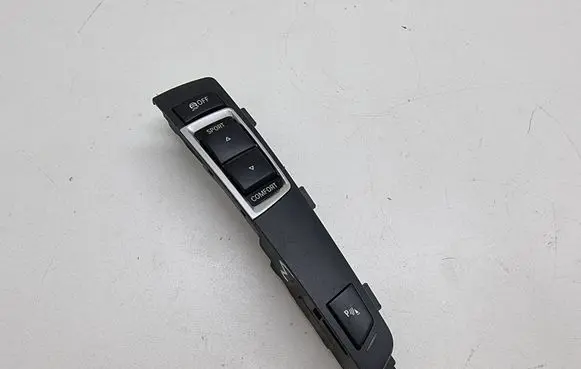 BMW 5 F10 F11 Parking (PDC) sensor switch 9202951