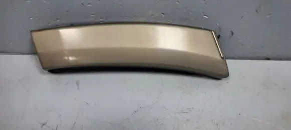 Mercedes-Benz E W124 Rear arch trim
