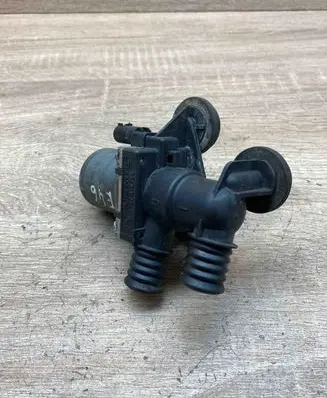 BMW 3 E46 Coolant heater control valve 8369805 1147412144