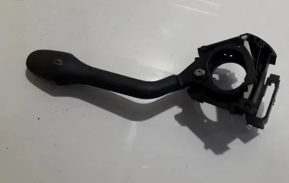 Volkswagen Golf III Wiper control stalk 1h6953503f