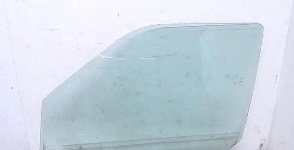 Suzuki Swift I Front door window glass four-door AS2