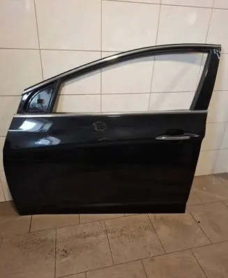 Hyundai i40 Front door