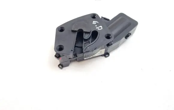 Skoda Superb B6 (3T) Tailgate window lock/catch/latch 3T0827300B