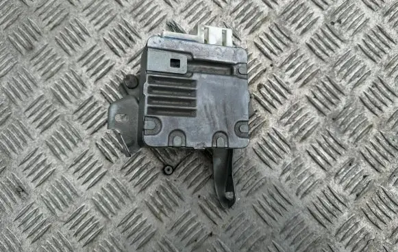 Toyota Yaris Power steering control unit/module 896500D110 6900001067 1129001331