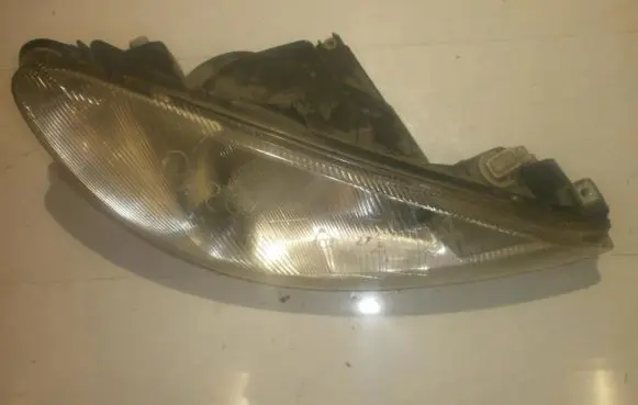 Peugeot 206 Headlight/headlamp 9632689280
