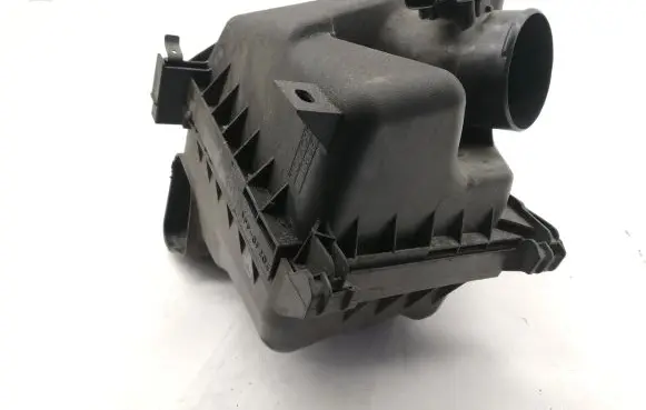 Air filter box