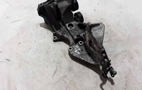 Generator/alternator bracket