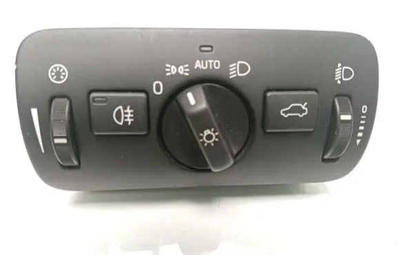 Volvo V40 Light switch 30739425