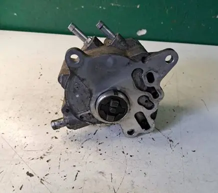 Audi A6 S6 C6 4F Vacuum pump 03G145209 010709A
