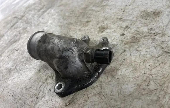 Mitsubishi Pajero Sport I Intake air temperature sensor 25972