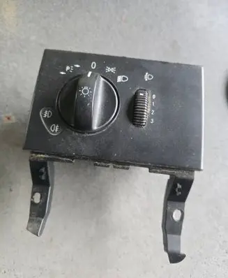 Mercedes-Benz Vito Viano W639 Light switch A6395450204 20422 08ZGS003