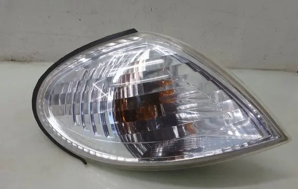 Nissan Almera N16 Front indicator light 185821B