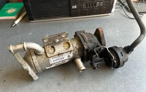 Renault Espace - Grand espace IV EGR valve cooler 876481V H8200340616 880255X