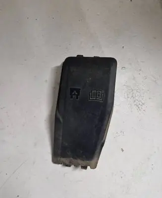 Volvo V60 Fuse box cover 31346538