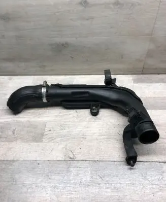 Volkswagen PASSAT B7 Intercooler hose/pipe 1K0145770AE