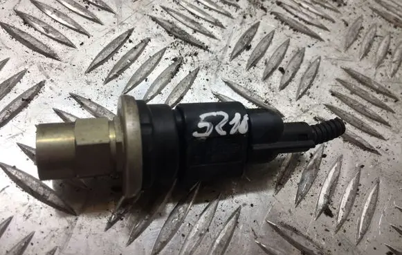 Volkswagen Golf IV Air conditioning (A/C) pressure sensor 1J0973703 5215