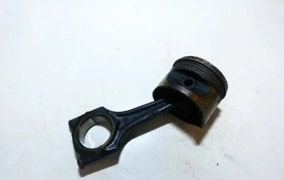 Opel Astra F Piston with connecting rod