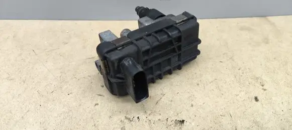 BMW 3 E90 E91 Turbine electric control actuator 6NW009543