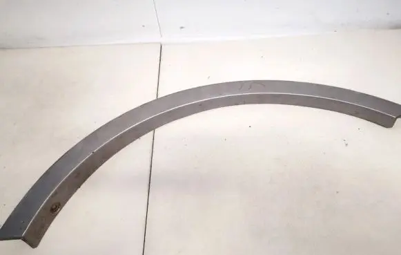 Front arch trim