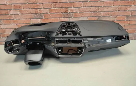 BMW 5 G30 G31 G38 Dashboard 9868767