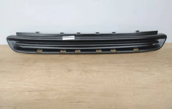 Peugeot 308 Front bumper lower grill 9674675177