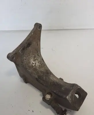 BMW 3 E36 Engine mounting bracket 1137014