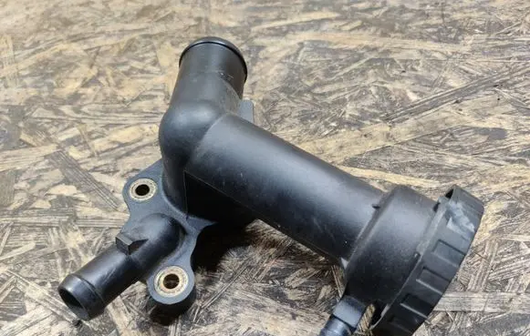 Mini One - Cooper Cabrio R52 Engine coolant pipe/hose 04777858AB