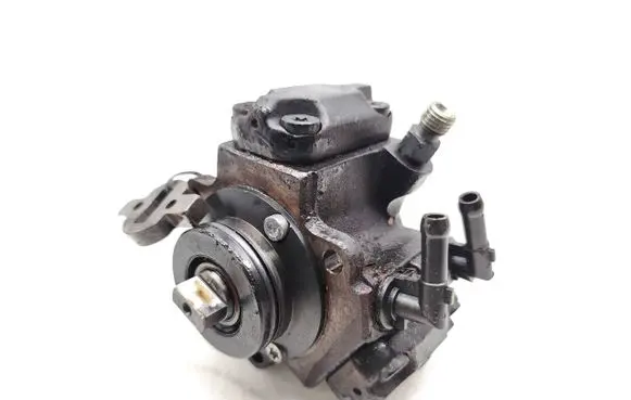 Opel Combo C Fuel injection high pressure pump 55185549 0445010092