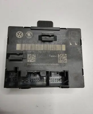 Skoda Yeti (5L) Door control unit/module 7N0959795D 7N0959795 180212000204B0