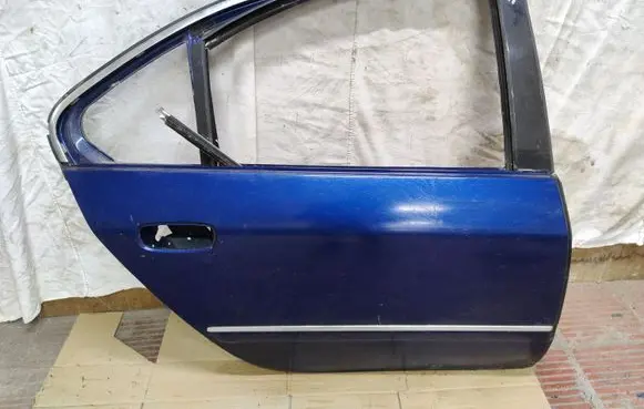 Peugeot 607 Rear door