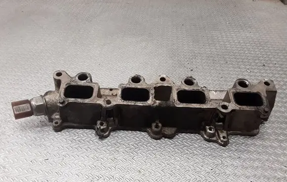 Volkswagen Jetta V Fuel main line pipe 03C906051H