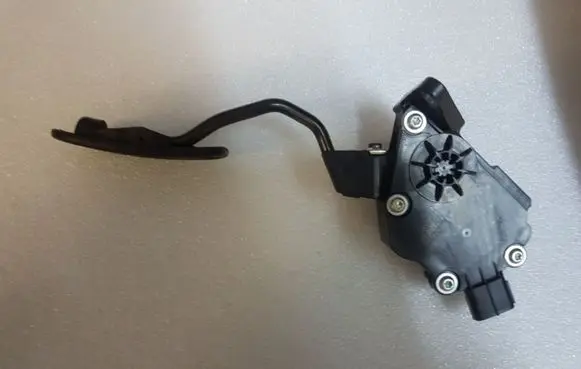 Lexus IS 220D-250-350 Accelerator throttle pedal 7811053010